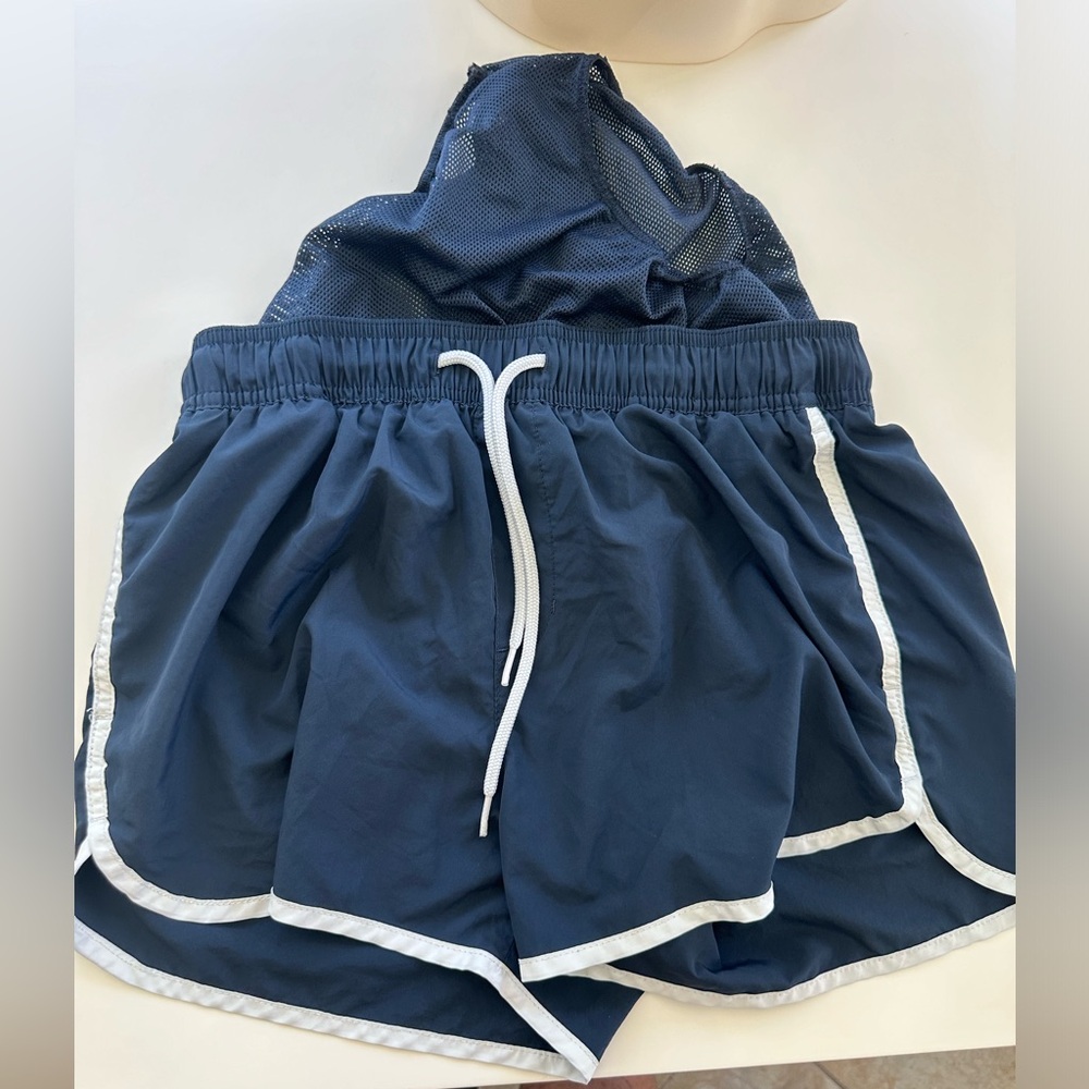 Women workout short can be unisex . - Picture 4 of 8